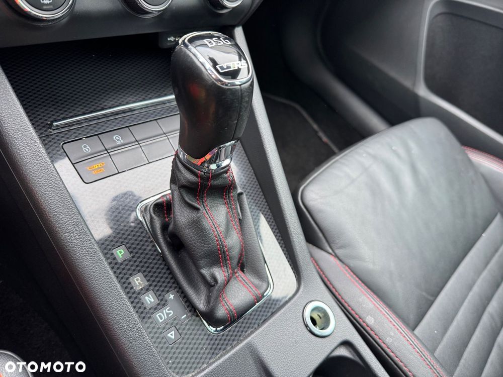 Skoda Octavia 2.0 TDI DSG RS - 27