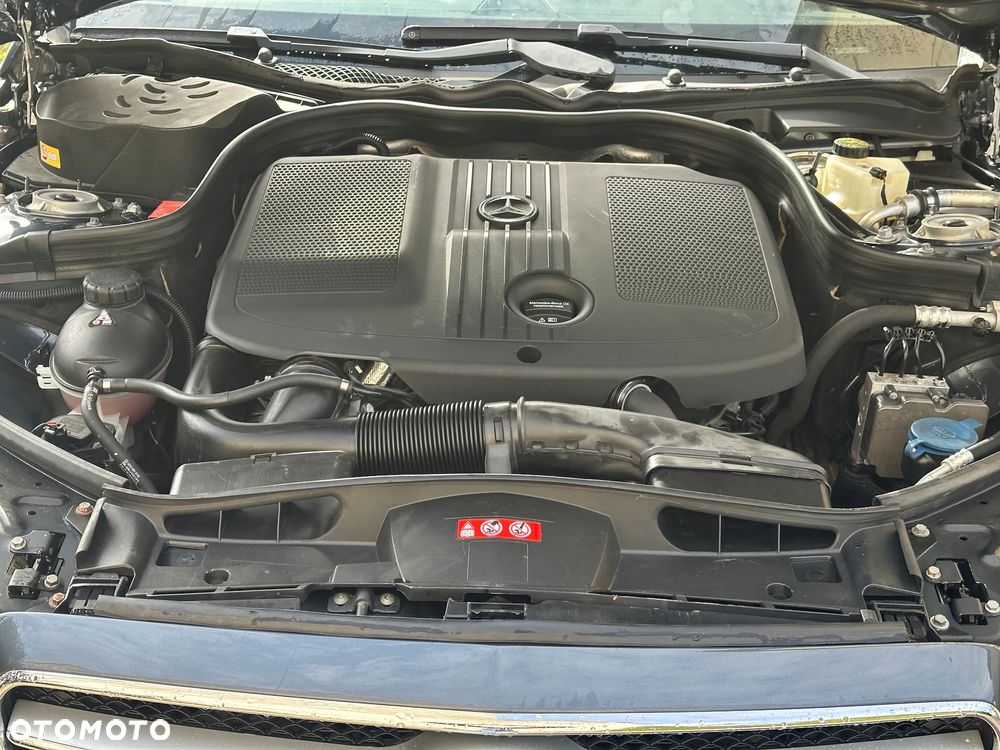 Mercedes-Benz Klasa E 250 BlueTEC 4Matic 7G-TRONIC - 9