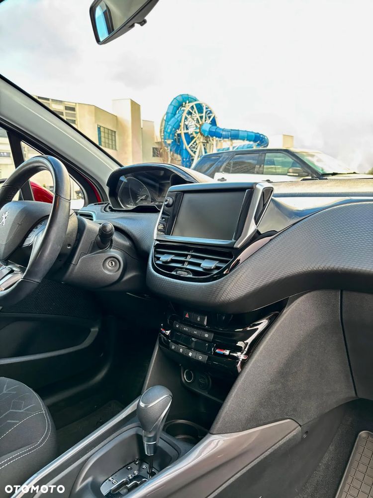 Peugeot 2008 1.2 Pure Tech Active S&S EAT6 - 10