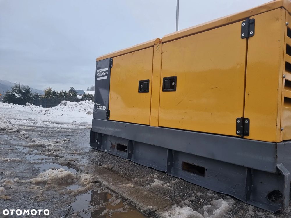 Atlas Copco QAS 30 KVA Agregat Generator wyciszony. Perfekcyjny stan! Silnik Kubota 4cylindry. Prądnica PARTNER Import Norwegia! Zadbana maszyna Serwisowana w DEKRA do końca - 25