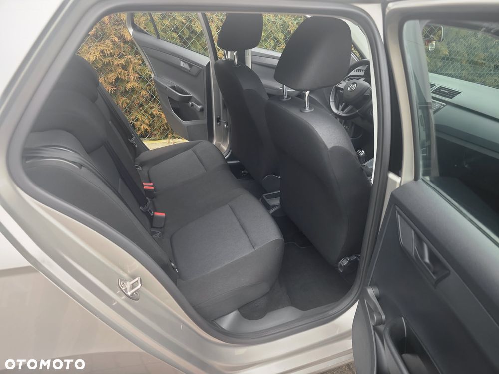 Skoda Fabia - 13