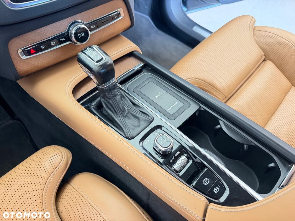 Volvo XC 90 T6 AWD Geartronic Inscription - 9