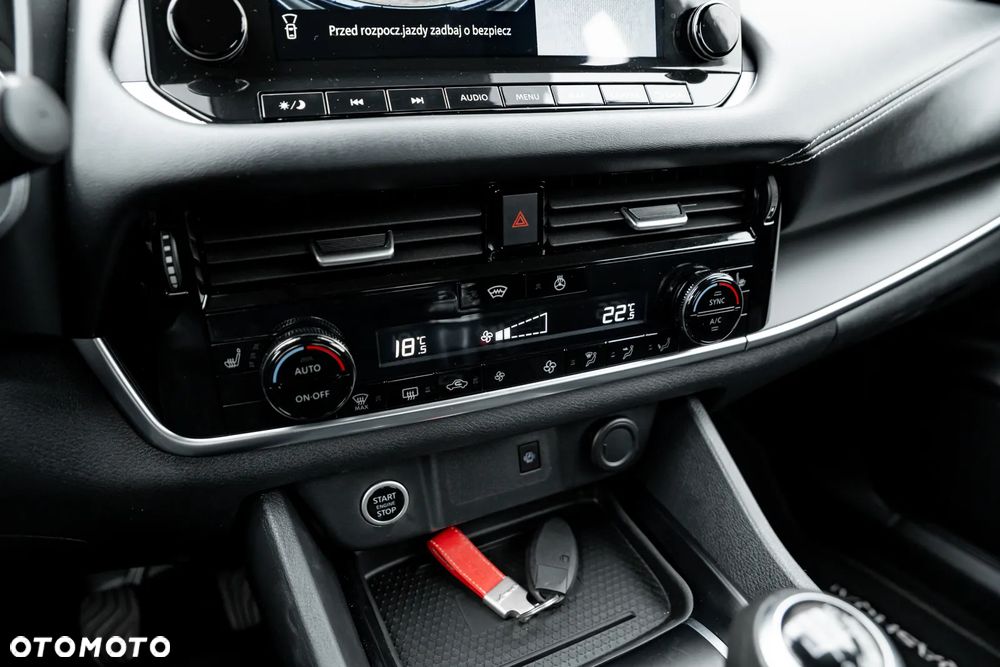 Nissan Qashqai 1.3 DIG-T N-Connecta - 35
