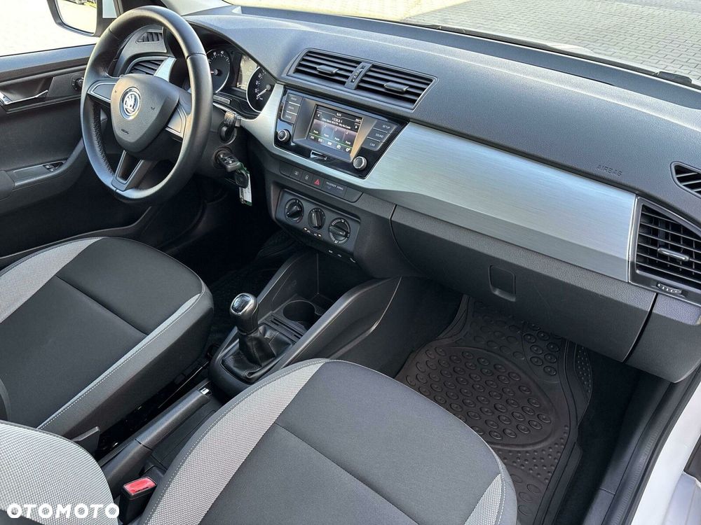 Skoda Fabia - 13