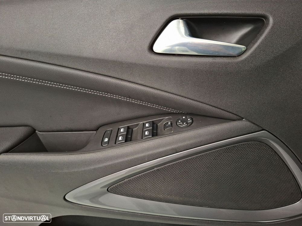 Opel Crossland 1.5 D Elegance Aut. - 24