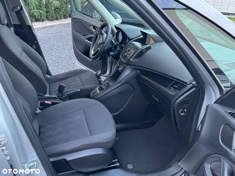 Opel Zafira - 11