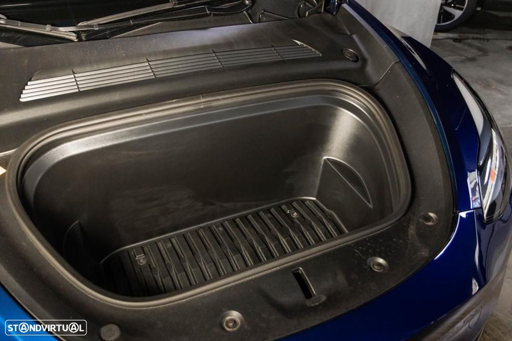 Tesla Model Y Long Range Dual Motor AWD - 35