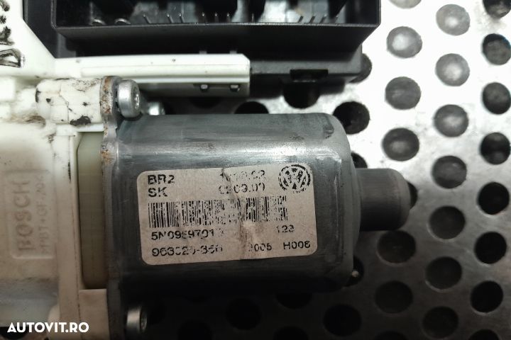 Motoras macara geam spate dreapta 1K0959793Q / 5N0959701 / 0130822467 - 4