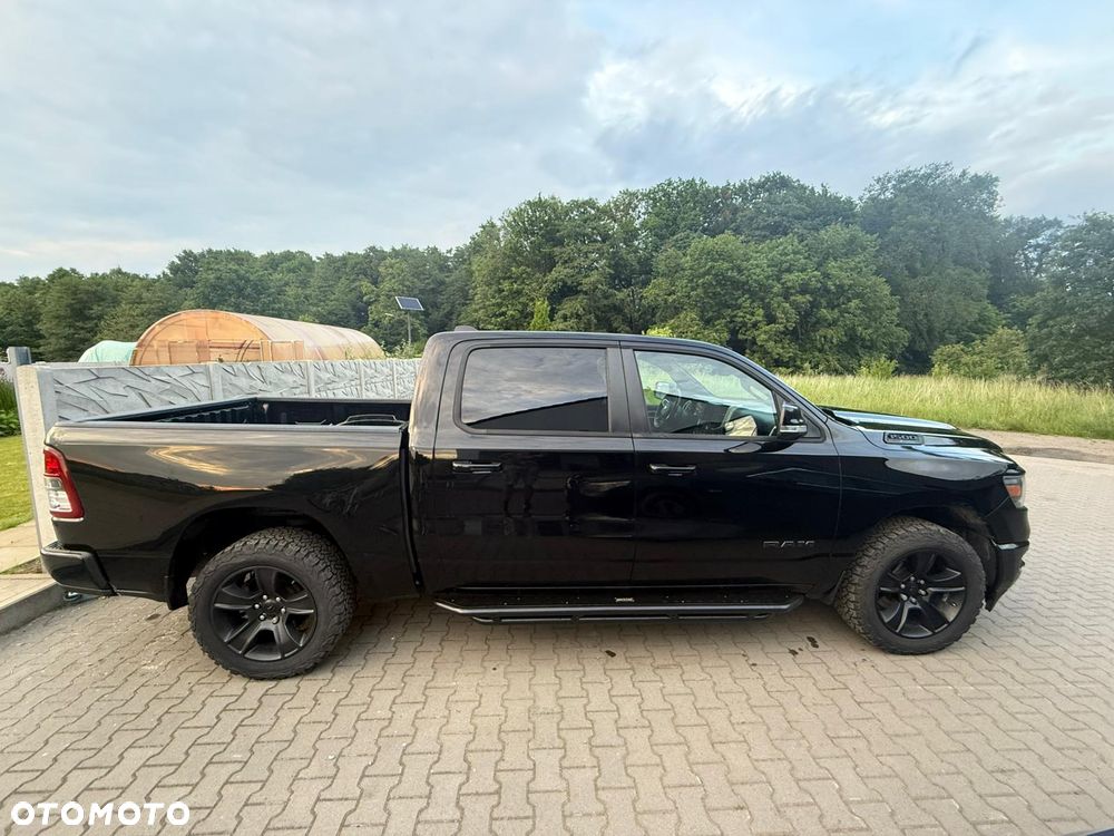 RAM 1500 5.7 Crew Cab Bighorn - 12