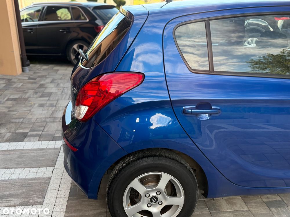 Hyundai i20 1.1 CRDi Trend - 23
