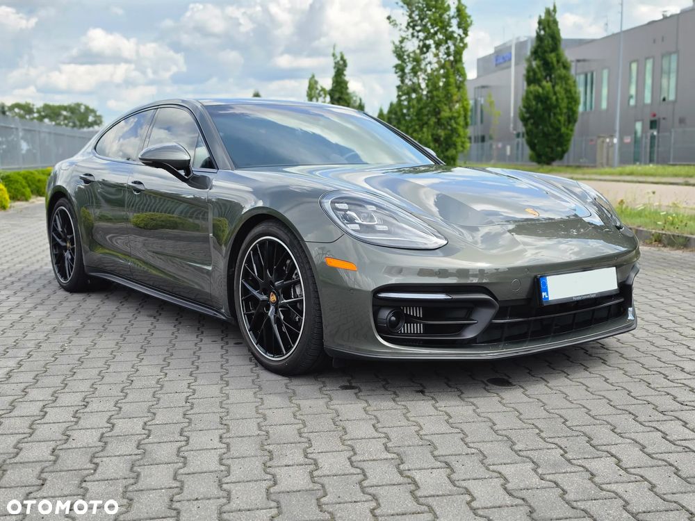 Porsche Panamera 4 Platinum Edition - 2