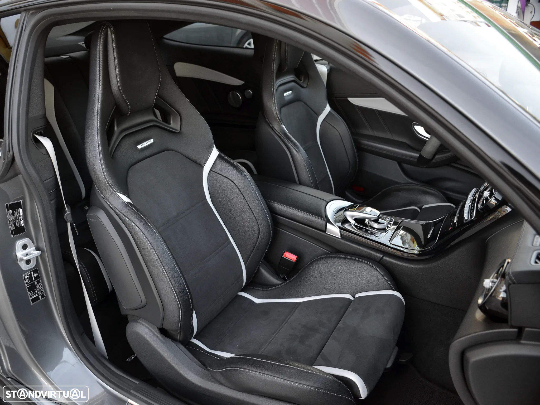 Mercedes-Benz C 63 AMG S - 8