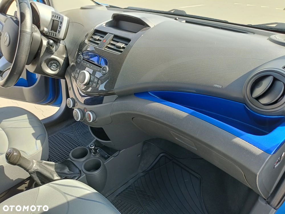 Chevrolet Spark 1.2 LT - 12