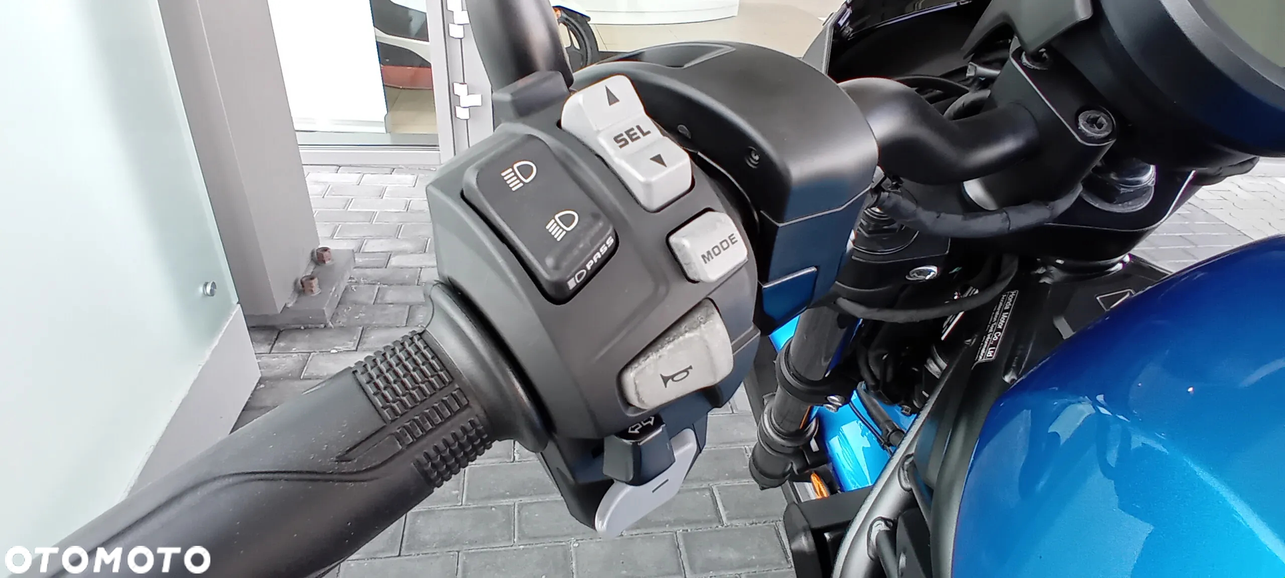 Honda CMX - 9