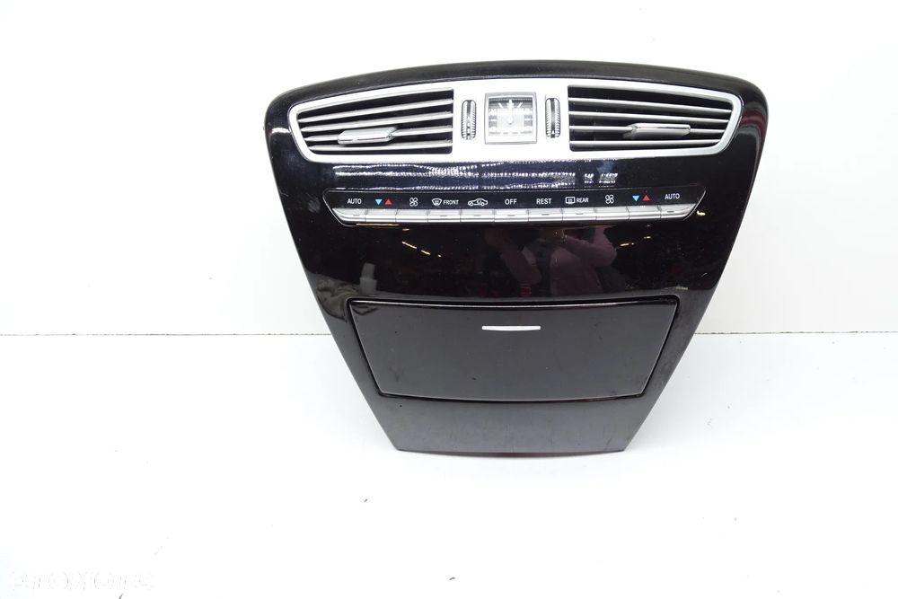 MERCEDES S KLASA W221 Nawiew Zegar Półka Panel 2218704958 - 1