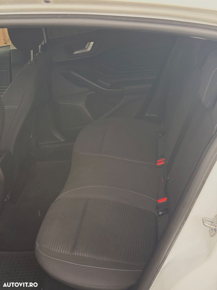 Ford Focus 1.5 EcoBlue Titanium - 12