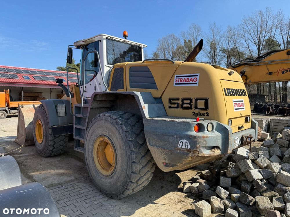 Liebherr L580 - 2
