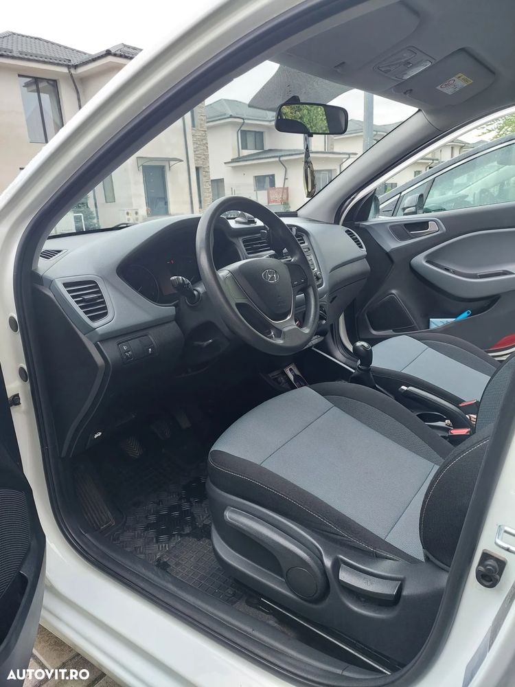 Hyundai i20 1.25 84CP M/T Comfort - 6