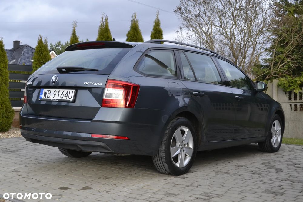 Skoda Octavia 1.6 TDI Ambition - 14