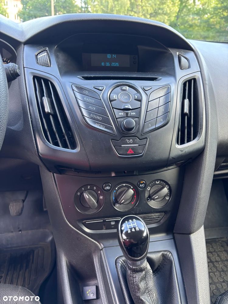 Ford Focus 1.6 Ambiente Start - 8