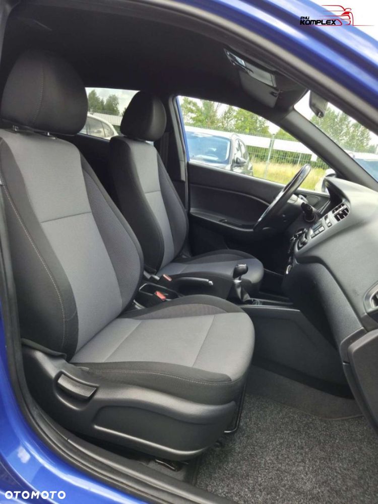 Hyundai i20 - 12