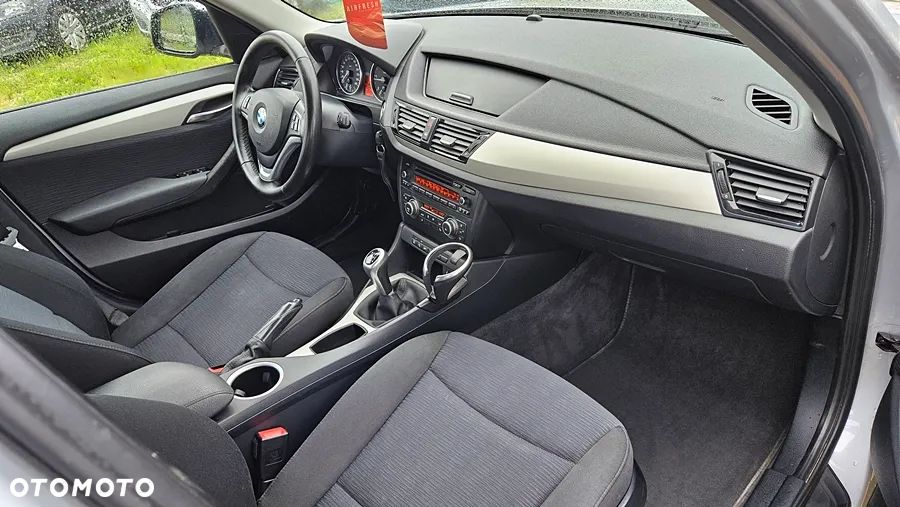 BMW X1 xDrive18d xLine - 11