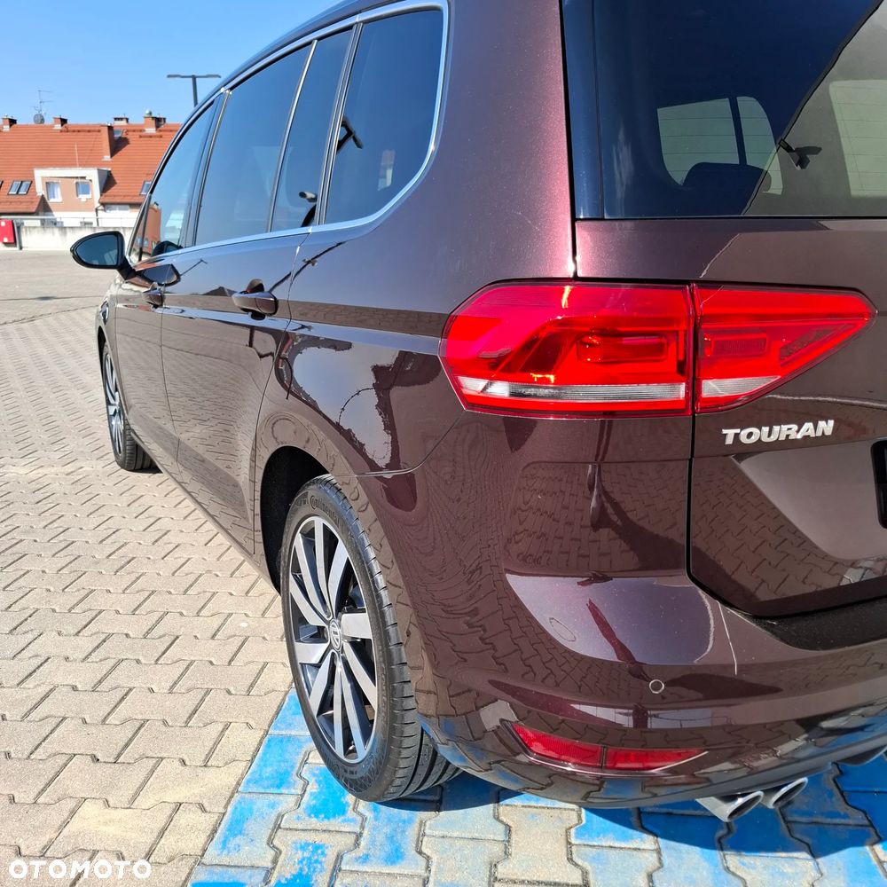 Volkswagen Touran - 13