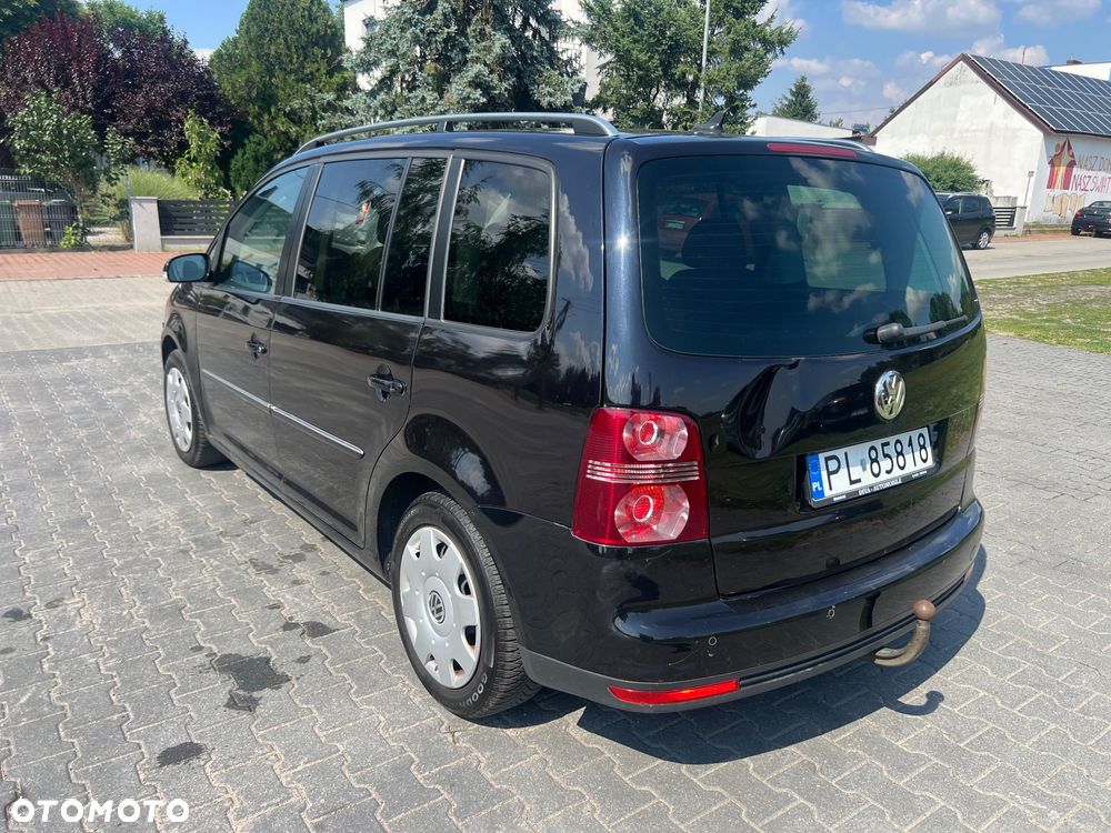 Volkswagen Touran 2.0 TDI DPF Highline - 7