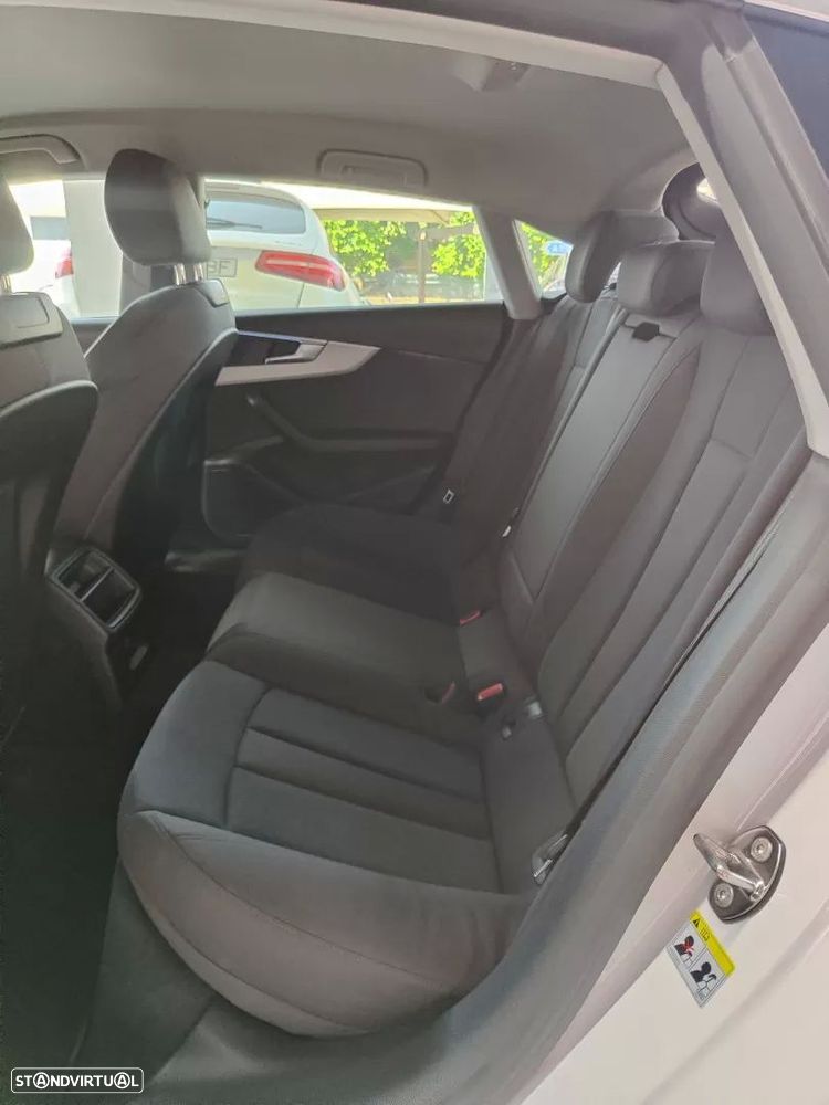 Audi A5 Sportback 30 TDI Advance S tronic - 16