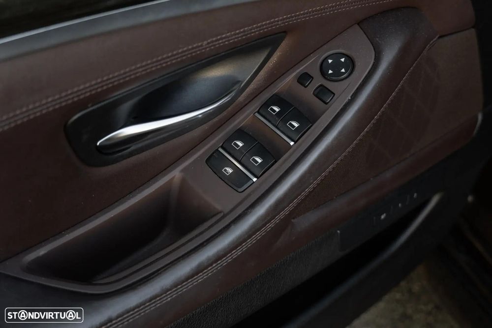 BMW 525 d Pack M Auto - 48