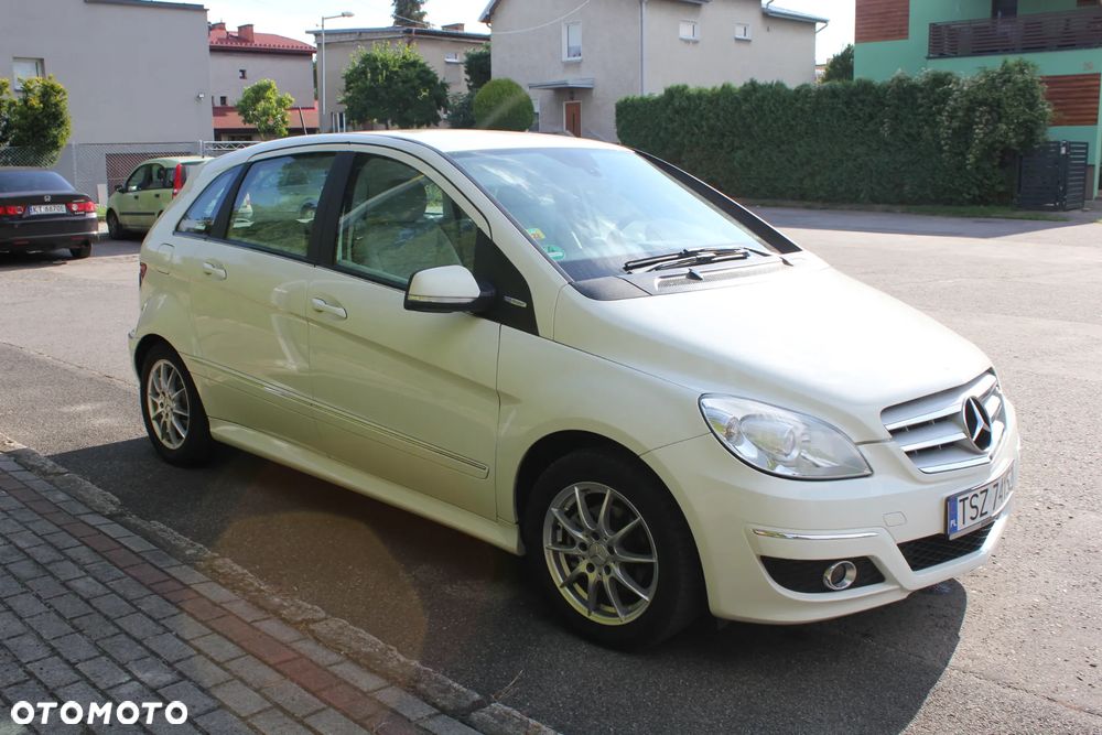 Mercedes-Benz Klasa B 150 BlueEffICIENCY - 4
