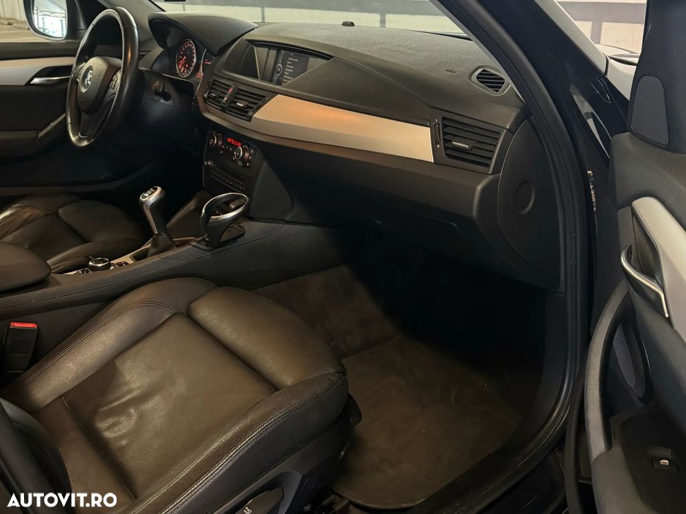 BMW X1 xDrive18d xLine - 23