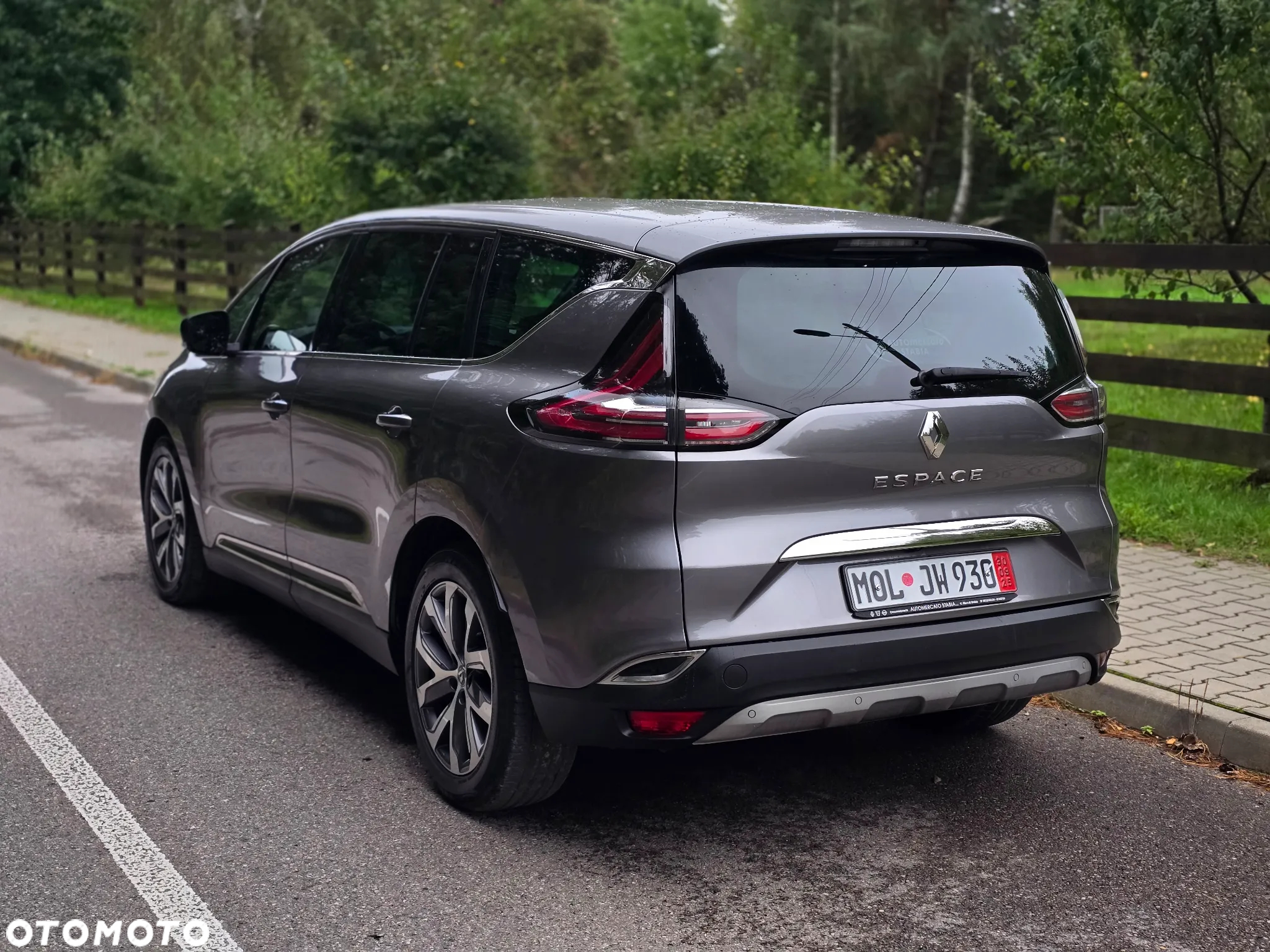 Renault Espace 1.6 dCi Energy Initiale Paris EDC 7os - 16