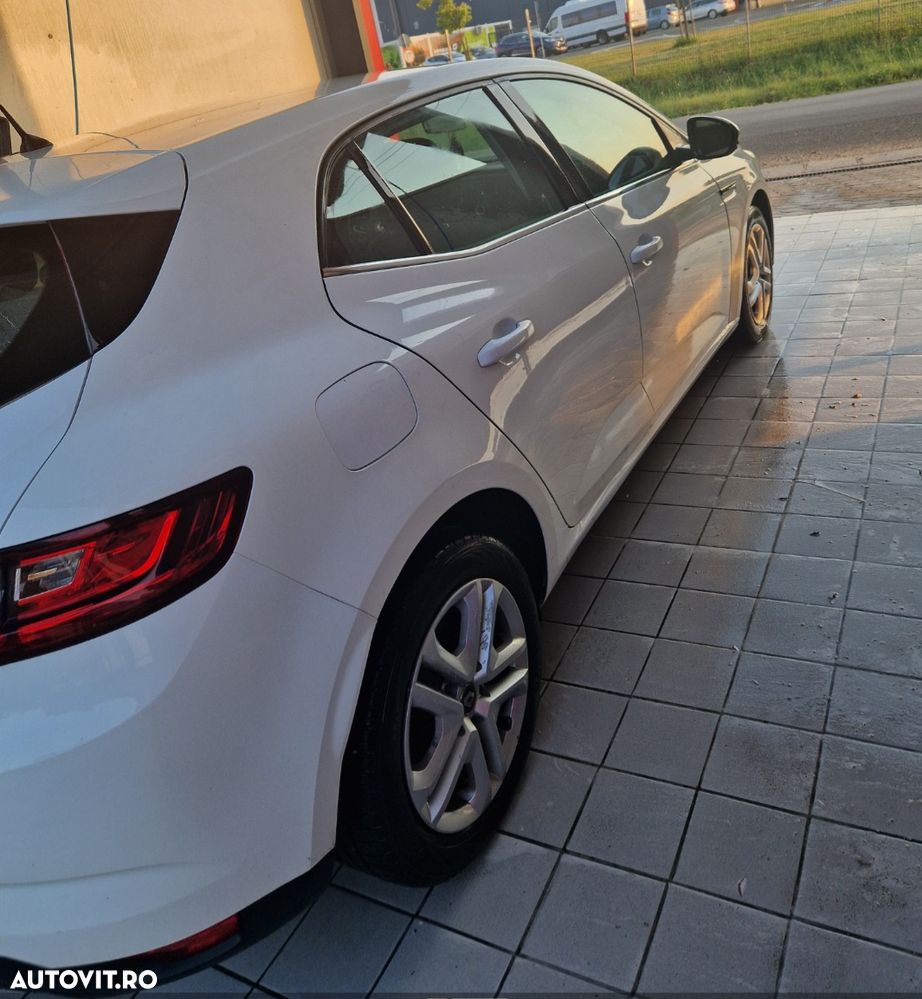 Renault Megane - 8