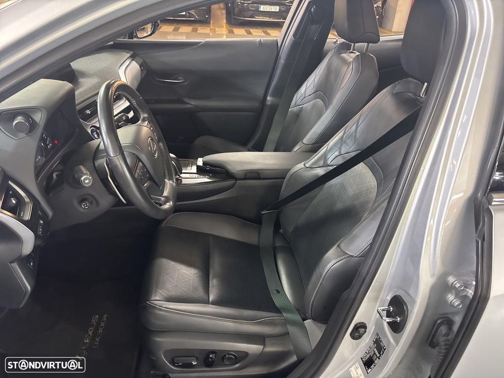 Lexus UX 300e Premium - 5