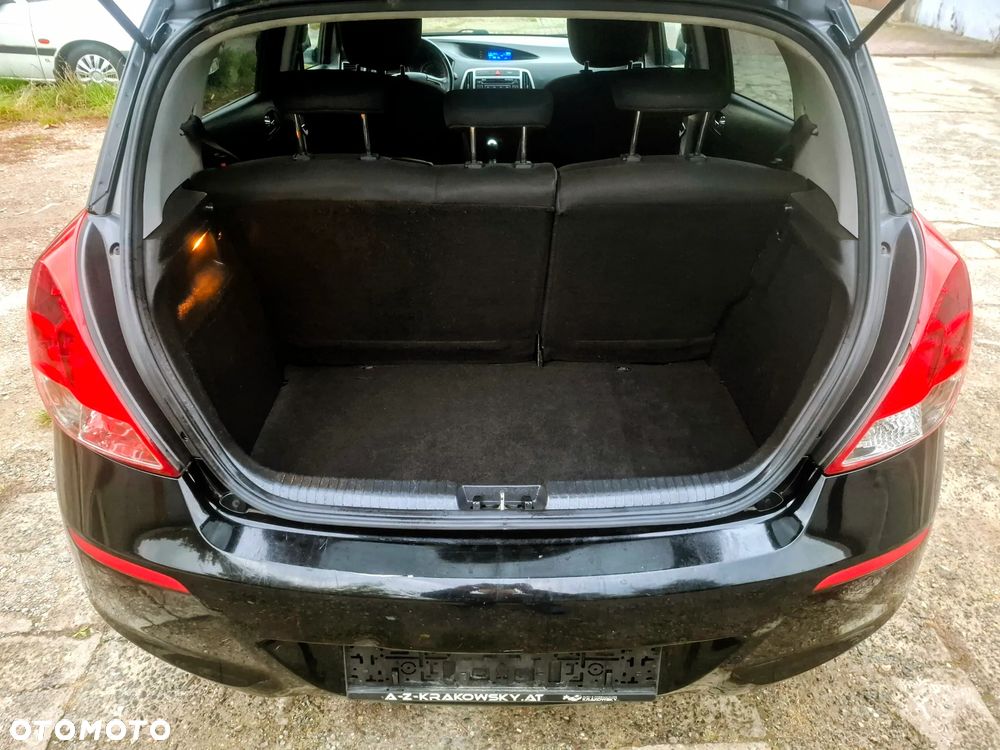 Hyundai i20 - 13