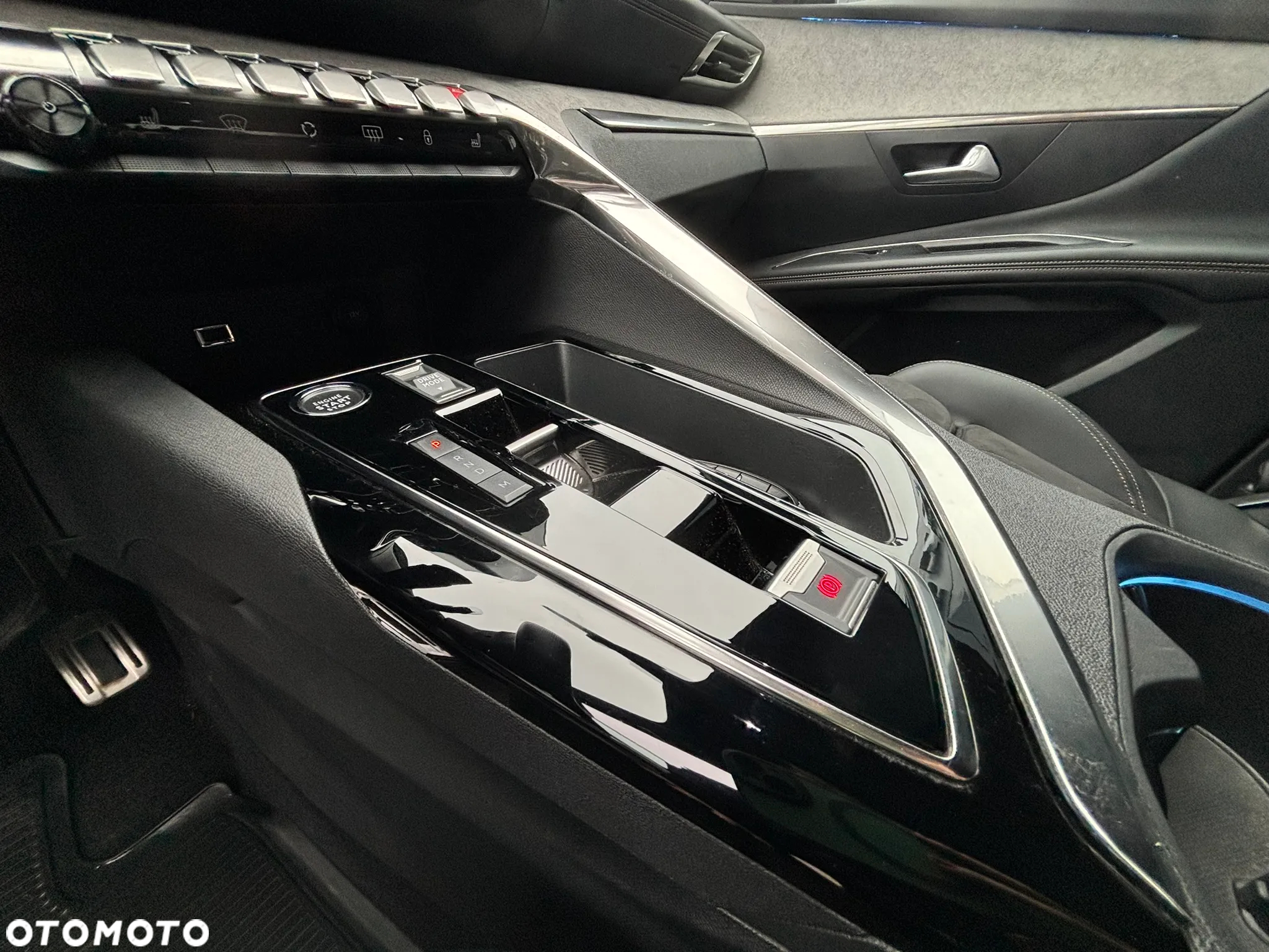 Peugeot 3008 1.2 PureTech GT S&S EAT8 - 13