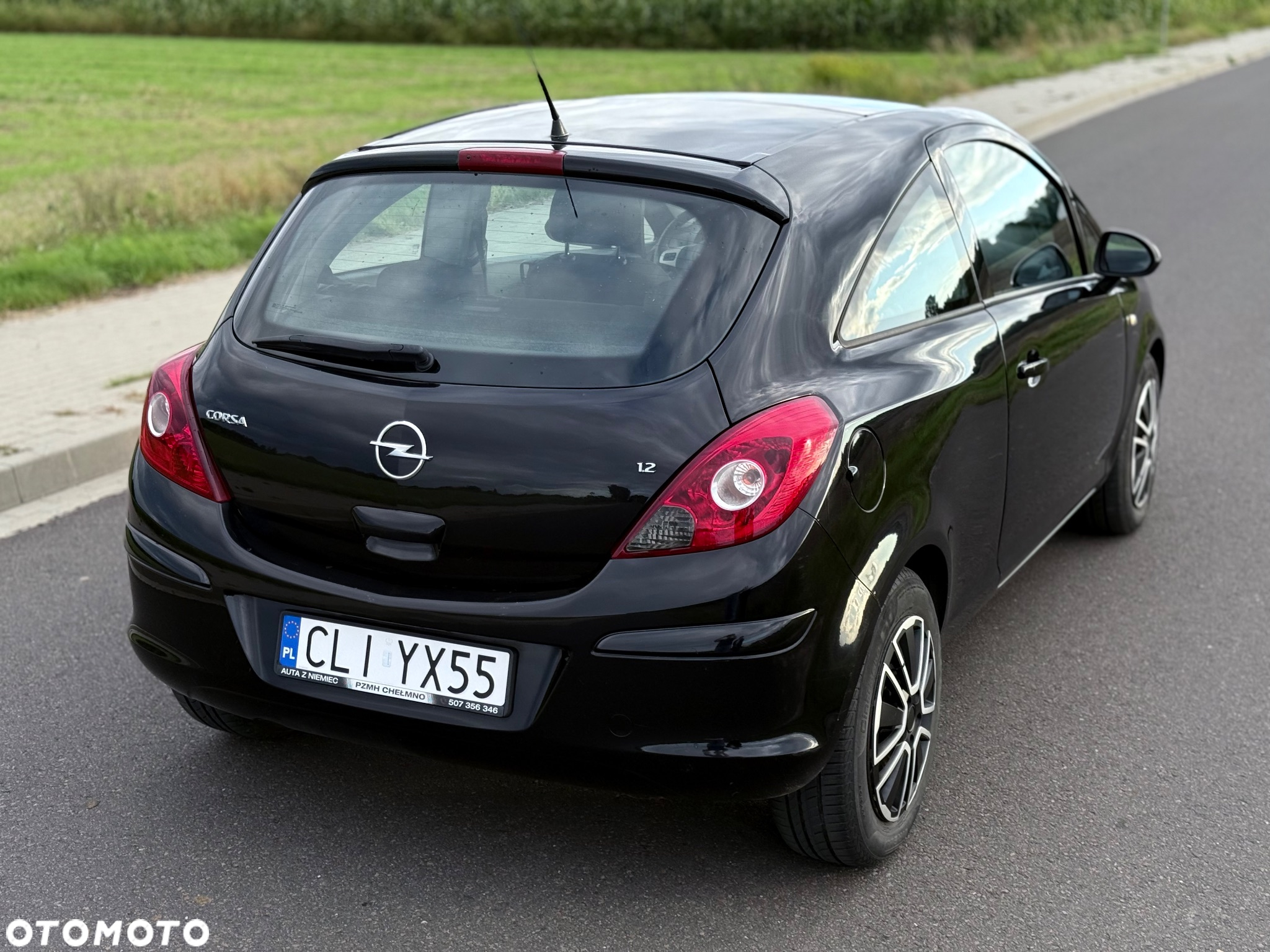 Opel Corsa 1.2 16V Cosmo - 5