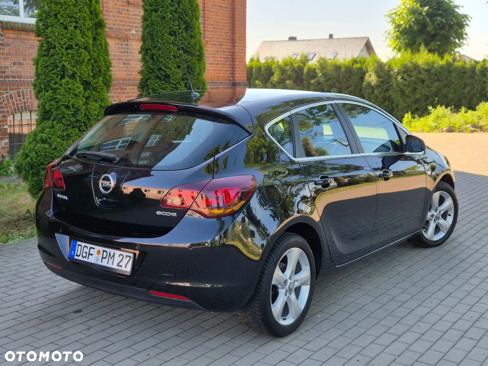 Opel Astra 1.4 ecoFLEX - 4