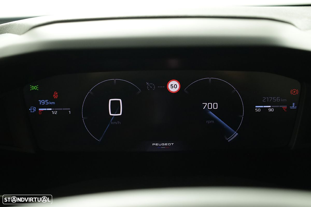 Peugeot 2008 1.2 PureTech Allure - 17