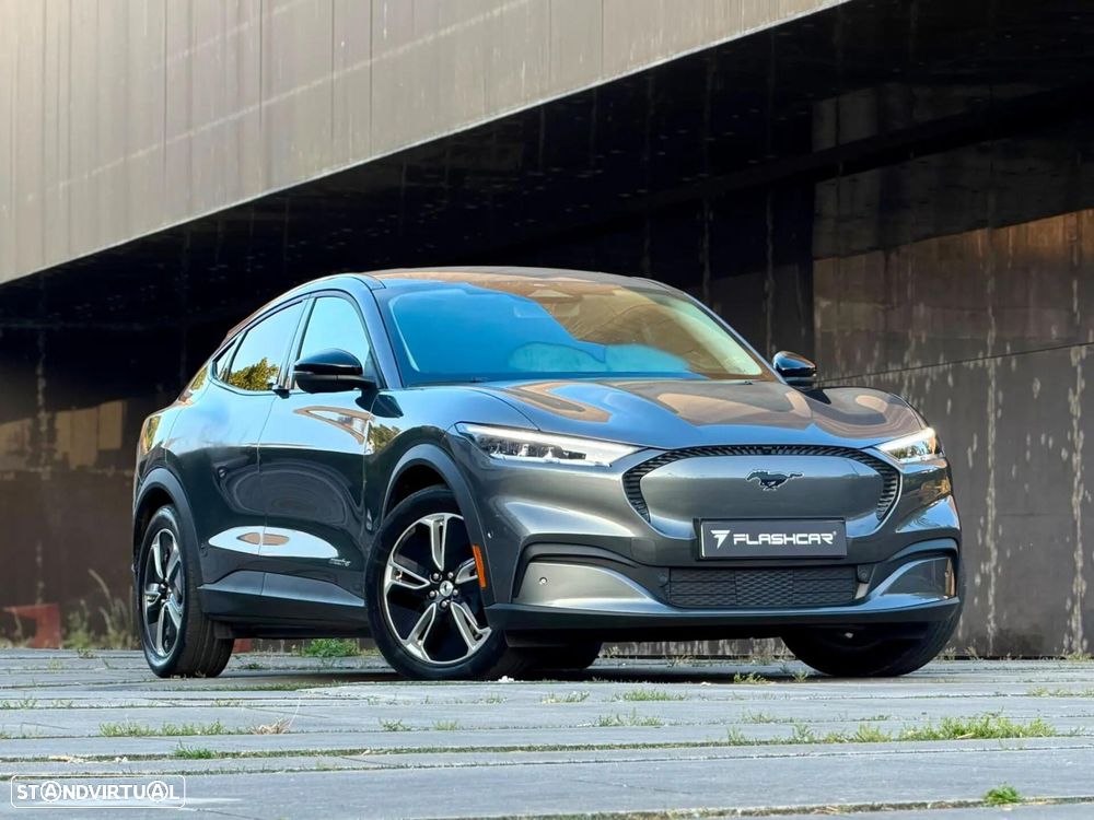 Ford Mustang Mach-E 75.7 kWh Premium AWD - 24