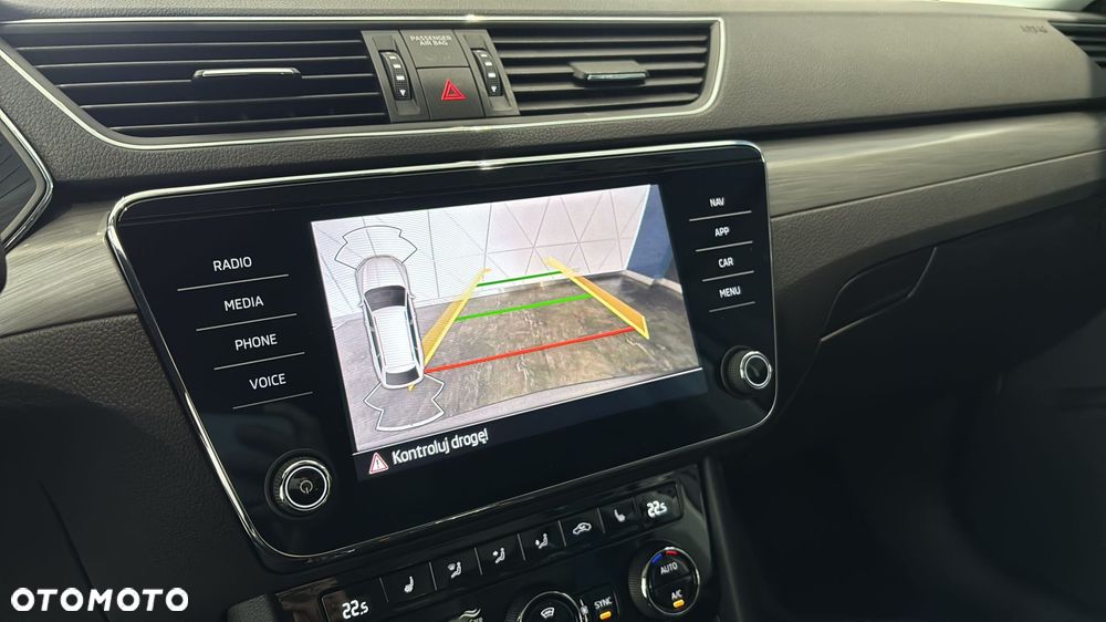 Skoda Superb 2.0 TDI SCR Style DSG - 23