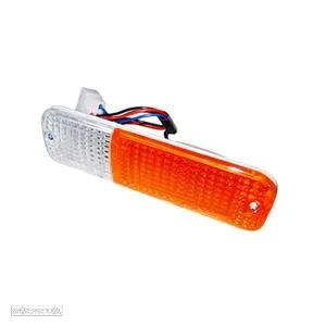 Farolins Farolim da frente Datsun Nissan Sunny B310 1978 a 1982 Urvan E23 - 1