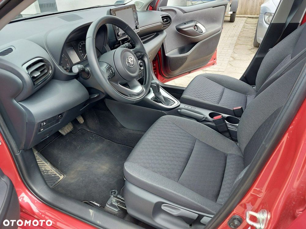 Toyota Yaris - 12