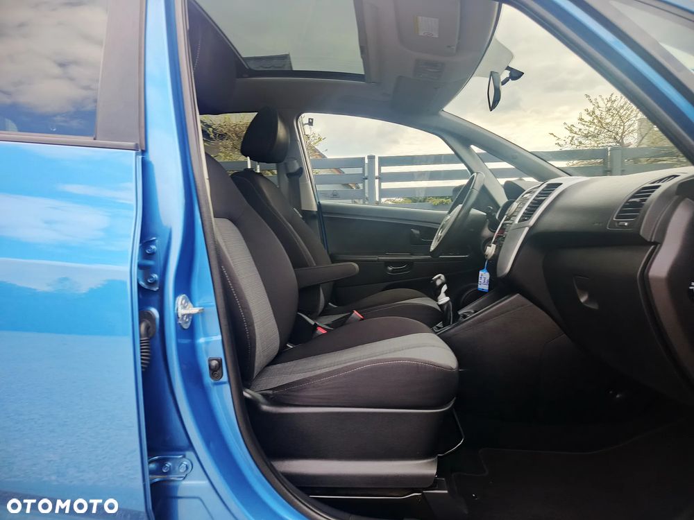 Kia Venga 1.6 CRDi 128 Business Line - 24