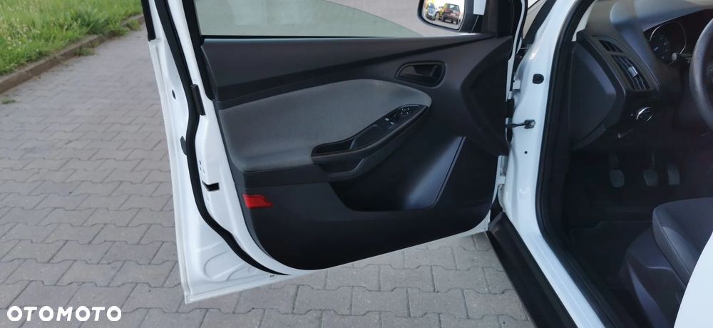 Ford Focus 1.0 EcoBoost Start-Stopp-System Champions Edition - 16