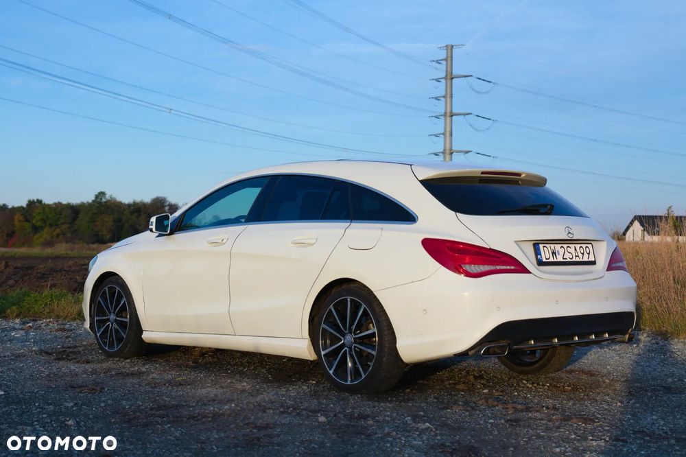 Mercedes-Benz CLA 200 7G-DCT - 1