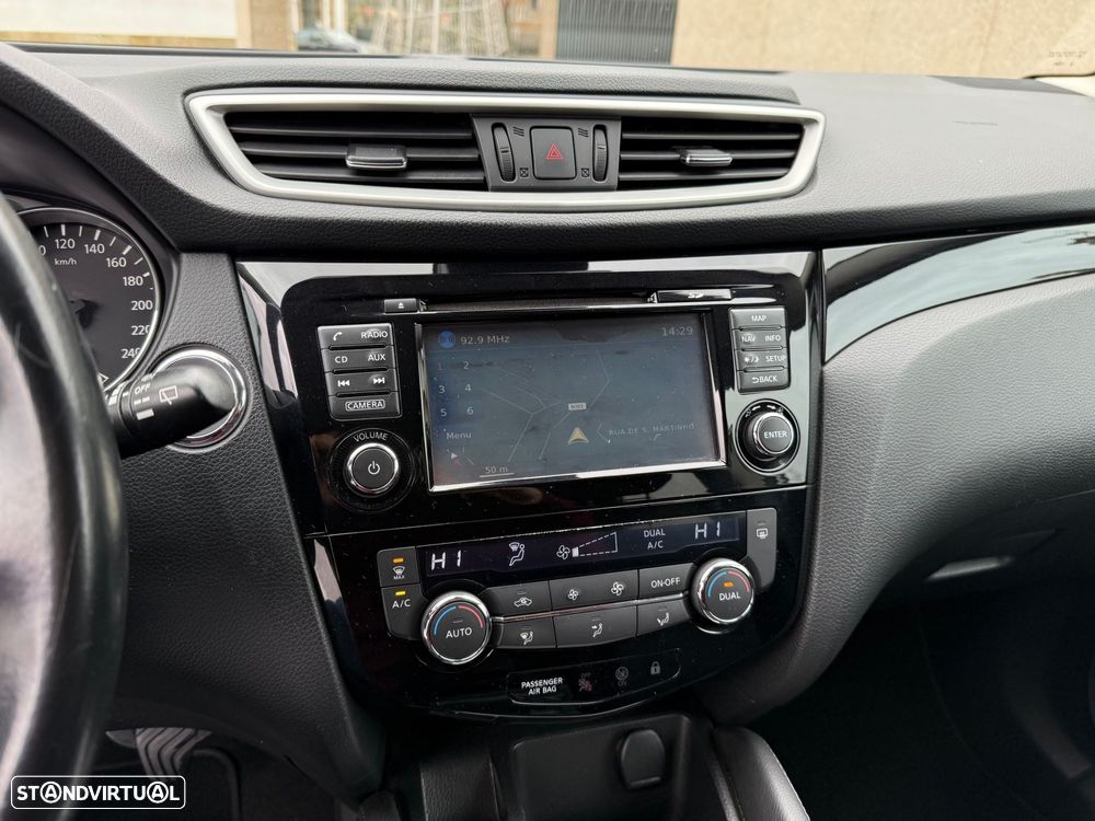 Nissan Qashqai 1.2 DIG-T N-Connecta - 16