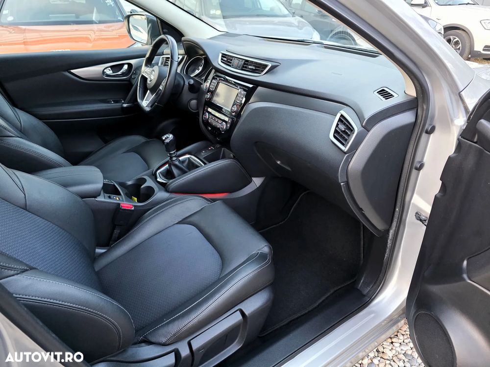 Nissan Qashqai 1.6 DCI Start/Stop Tekna - 14