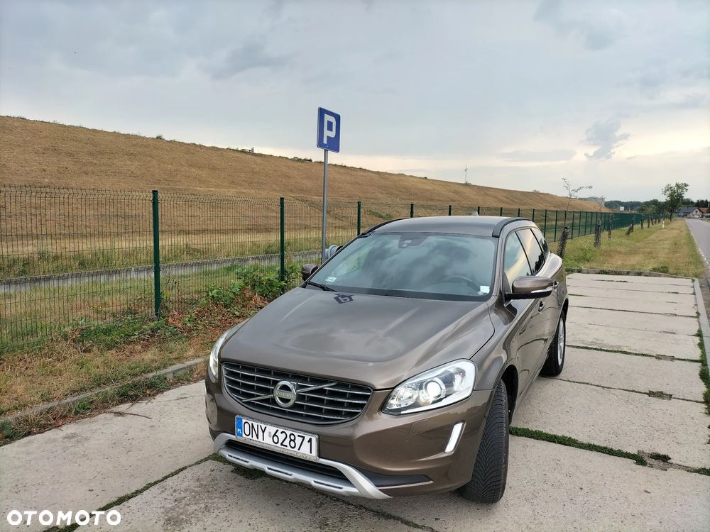 Volvo XC 60 D4 Drive-E Momentum - 1